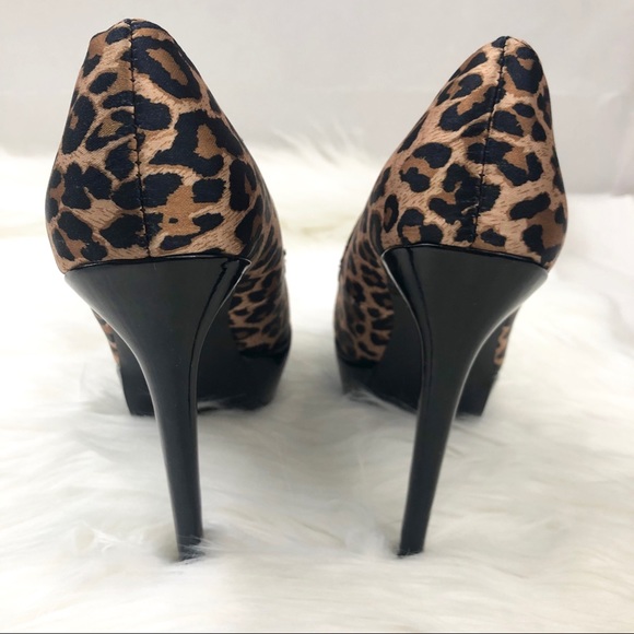 Blake Scott Leopard Print 5” Platform High heels Satiny Feel Size 5.5M - Picture 4 of 8